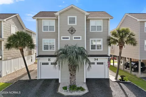 34 Goldsboro St, Ocean Isle Beach, NC 28469