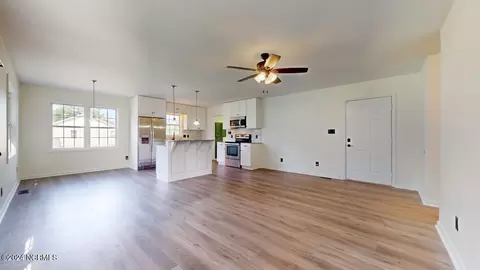 Living - 183 Core Rd, Richlands, NC 28574 photo 1 of 1