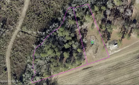 324 Ai Taylor Rd, Richlands, NC 28574