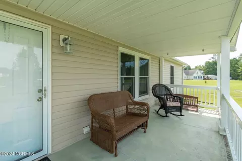 Exterior - 116 Patsy Ln, Hubert, NC 28539 photo 2 of 10