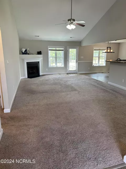 Living - 307 Moray Ct, Hubert, NC 28539 photo 1 of 4