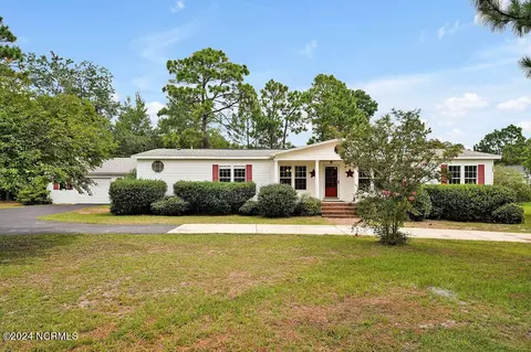 7290 Hunters Ridge Dr, Leland, NC 28451