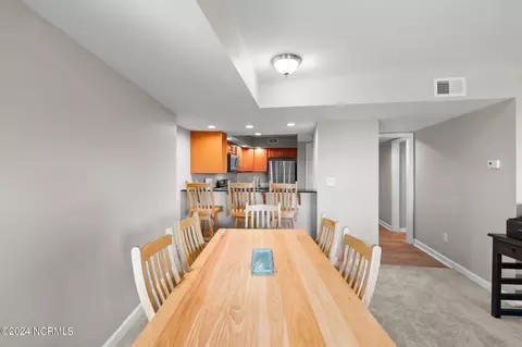 Dining - 9112 Riverview Dr, New Bern, NC 28560 photo 4 of 4