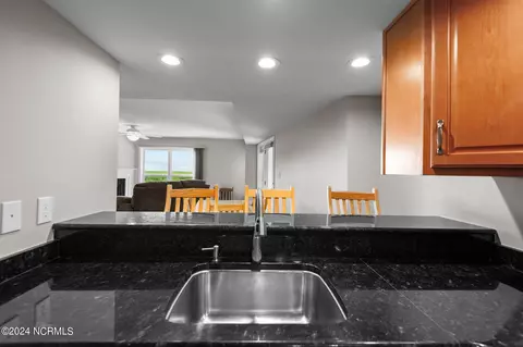 Kitchen - 9112 Riverview Dr, New Bern, NC 28560 photo 4 of 4