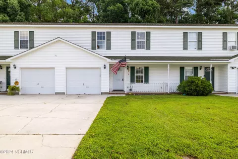 312 Winners Cir S, Jacksonville, NC 28546