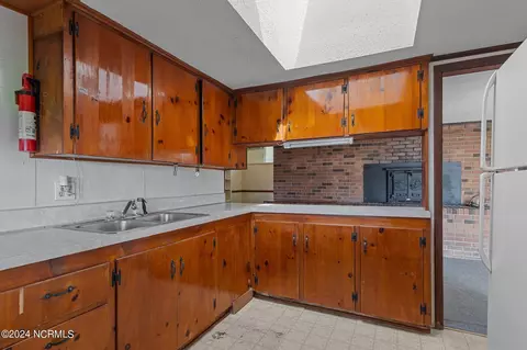 Kitchen - 174 Alfred Dr, Gloucester, NC 28528 photo 1 of 3