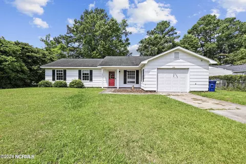 1001 Brynn Marr Rd, Jacksonville, NC 28546