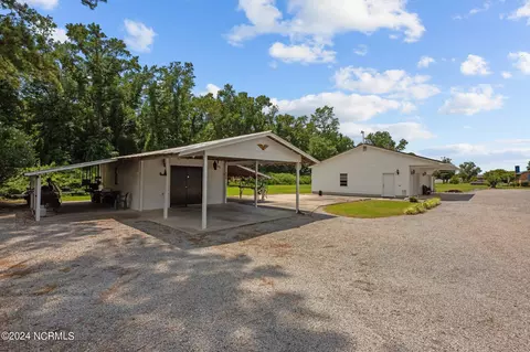 1862 E Hanrahan Rd, Ayden, NC 28513 photo 4