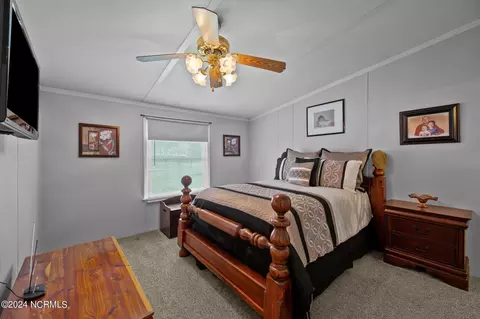 1862 E Hanrahan Rd, Ayden, NC 28513 photo 5