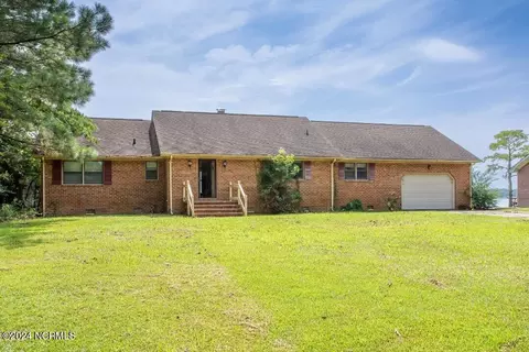 193 Evergreen Dr, Hertford, NC 27944