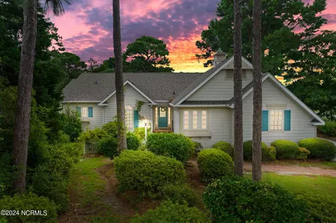 4350 Gauntlet Dr SE, Southport, NC 28461