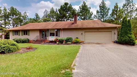 116 Shenandoah Rd E, West End, NC 27376