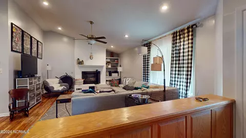 Entry Way - 116 Shenandoah Rd E, West End, NC 27376 photo 2 of 3