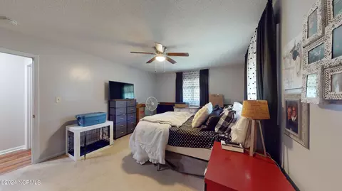 Bedroom - 116 Shenandoah Rd E, West End, NC 27376 photo 2 of 7