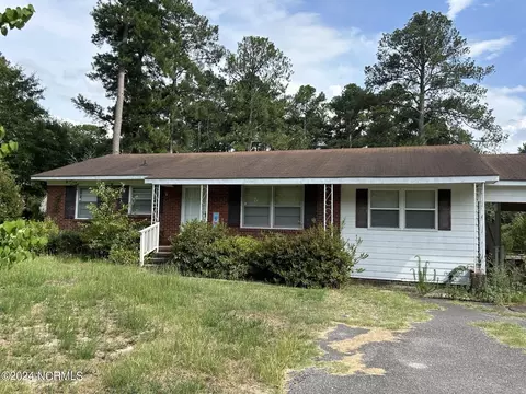 2432 Nc Highway 71 N, Maxton, NC 28364