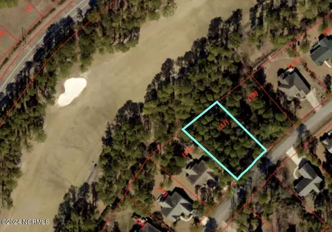 2033 Royal Pines Dr, New Bern, NC 28560