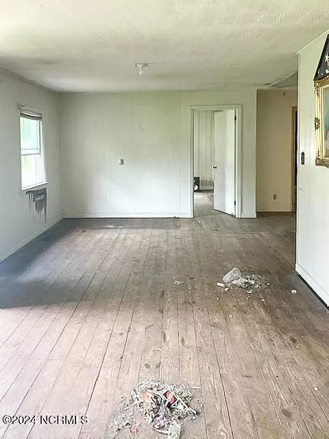 165 Polly Hill Rd, Marshallberg, NC 28553