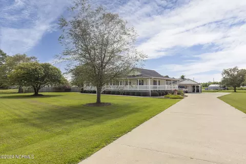 220 S Nc 111 Hwy, Chinquapin, NC 28521