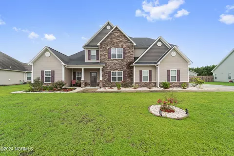 507 Manteo Ln, Jacksonville, NC 28546