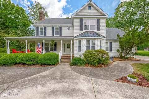 116 S Landing Rd, Moyock, NC 27958
