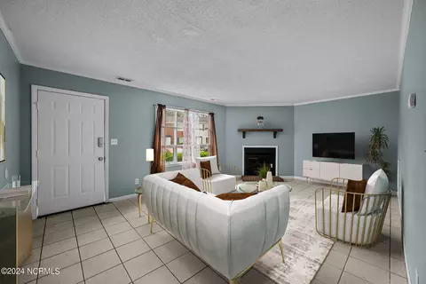100 Kristin Dr #4D, Greenville, NC 27834
