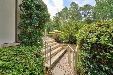 Exterior - 103 Strathaven Ct, Pinehurst, NC 28374 photo 4 of 8