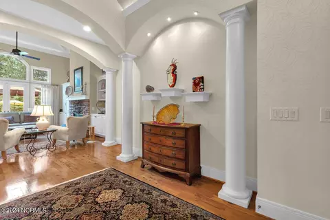 Entry Way - 103 Strathaven Ct, Pinehurst, NC 28374 photo 2 of 6
