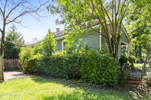 413 E Cliff St, Wallace, NC 28466 photo 5