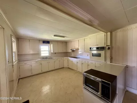 607 Smith Chapel Rd, Mount Olive, NC 28365 photo 2