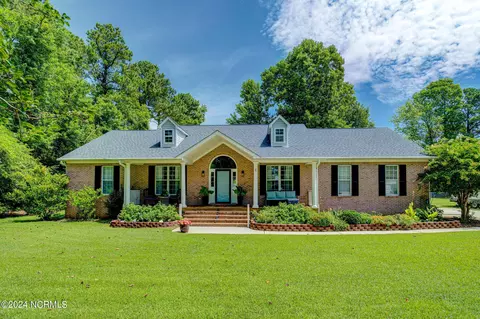 327 Lafayette St, Wilmington, NC 28411