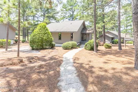 110 Barton Hills Ct, Pinehurst, NC 28374