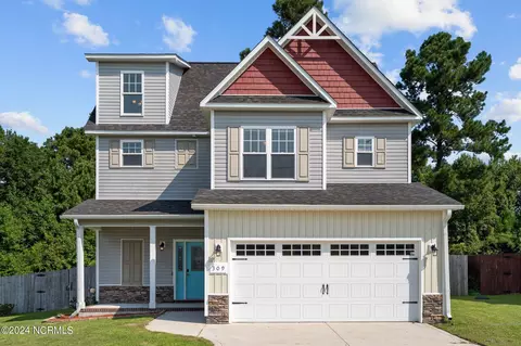 309 Emma Ct, Jacksonville, NC 28540