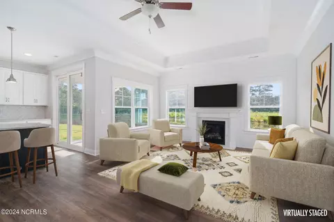 206 Windswept Ln, Beaufort, NC 28516