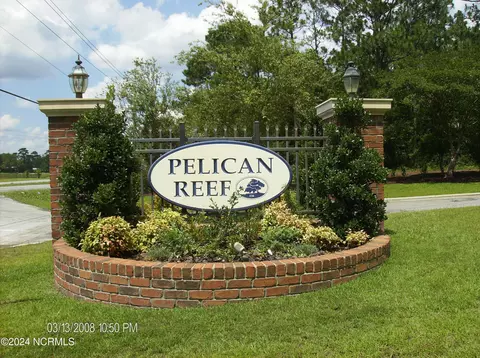 135 E High Bluff Dr, Hampstead, NC 28443 photo 10