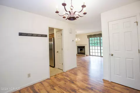 Dining - 620 Diamondhead Dr S, Pinehurst, NC 28374 photo 1 of 3