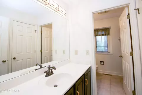 Bath - 620 Diamondhead Dr S, Pinehurst, NC 28374 photo 2 of 6