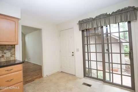 Entry Way - 620 Diamondhead Dr S, Pinehurst, NC 28374 photo 3 of 5