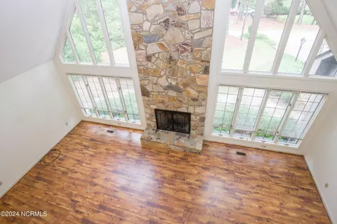Living - 620 Diamondhead Dr S, Pinehurst, NC 28374 photo 4 of 8