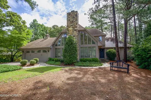 Exterior - 620 Diamondhead Dr S, Pinehurst, NC 28374 photo 3 of 20