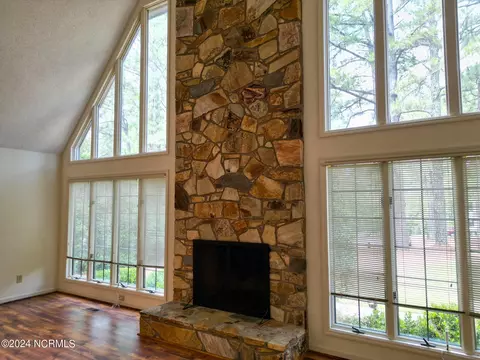 Living - 620 Diamondhead Dr S, Pinehurst, NC 28374 photo 5 of 8