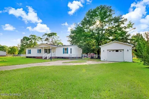 4314 Frontier Ave, Fayetteville, NC 28312