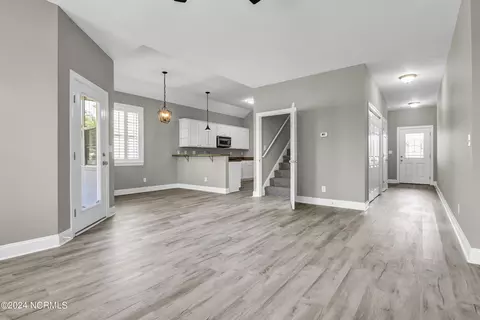 205 Castle Bay Dr, Hampstead, NC 28443 photo 3