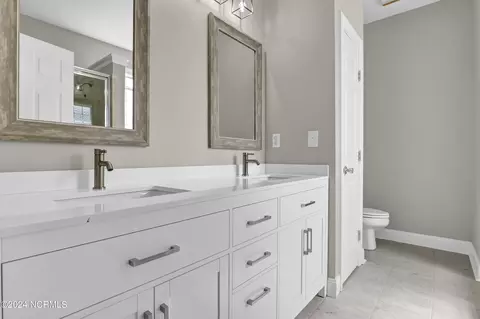 205 Castle Bay Dr, Hampstead, NC 28443 photo 13