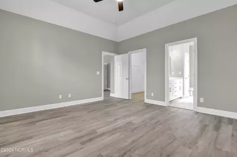 205 Castle Bay Dr, Hampstead, NC 28443 photo 11