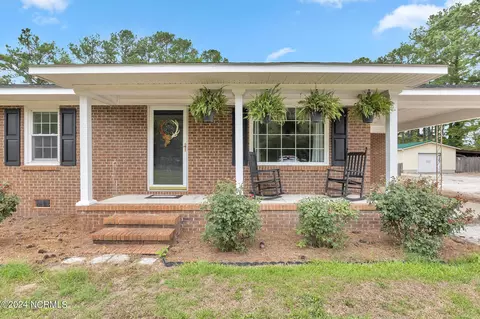 960 Cow Pen Landing Rd, Vanceboro, NC 28586