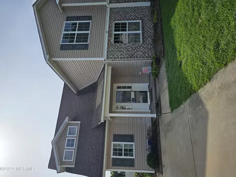 2305 Sadler Dr #A, Winterville, NC 28590