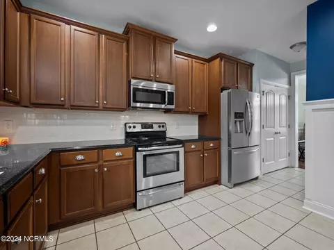 804 Drea Ct, Hubert, NC 28539 photo 4