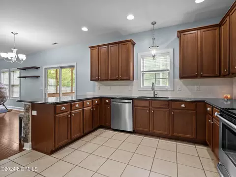 804 Drea Ct, Hubert, NC 28539 photo 3