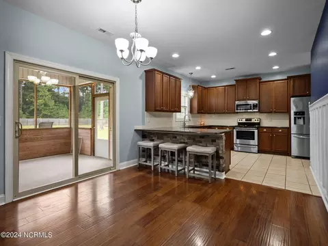 804 Drea Ct, Hubert, NC 28539 photo 5