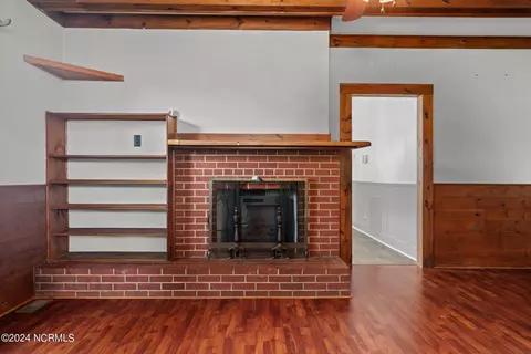 107 W D St, Erwin, NC 28339 photo 5